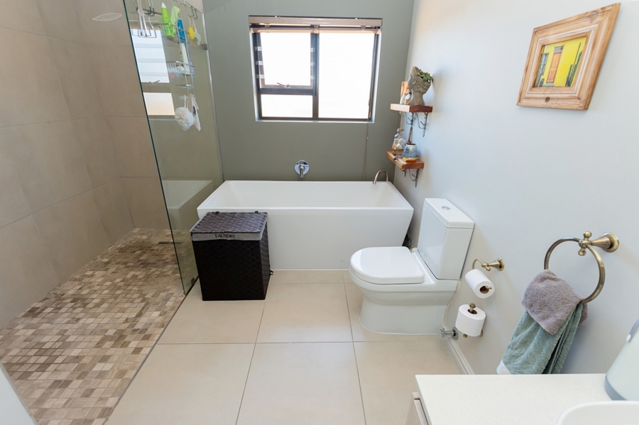 3 Bedroom Property for Sale in Langebaan Country Estate Western Cape